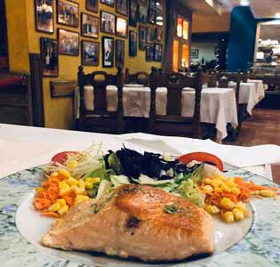 Restaurante Striper Chica en Barcelona para grupos | Despedida de Soltero