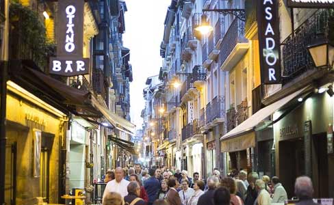 Evento de cena y show de striper en Pamplona para grupo de despedida soltero